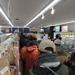 食料品買いに長蛇の列！富山県の地震後のコンビニ人気