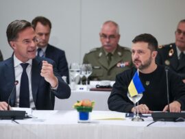 北朝鮮、ロシアに援軍準備「兵士1万人」 ゼレンスキー氏