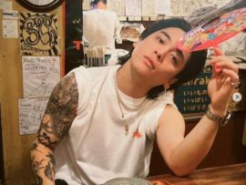 優里、右腕の肩から手首タトゥー写真に...「言うことはない」「嫌な人は嫌なんだろうなと思うけどね」