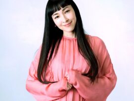 【朝ドラ初出演】麻生久美子さん、元ヤンキー役で「おむすび」に出演！母親役としての魅力に迫る