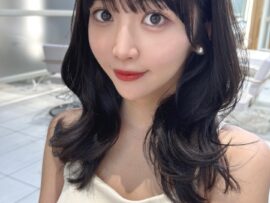 「ドキドキが止まりません」Abema人気アナの水着、ベランダ、ハンモック姿に反響「めちゃくちゃ可愛いし、すっごく似合う」