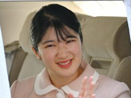 愛子さま　佐賀で「緊張してお話をした」お相手は？　天皇陛下譲りのユーモアと知性あるほほ笑みは、まさにプリンセス！と絶賛