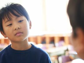【論破は危険？】子どもの「マウント発言」への対処法とは？