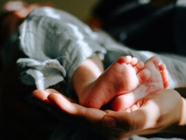 《ブラジル》葬儀中の乳児に生命反応＝2度の死亡宣告に両親心痛