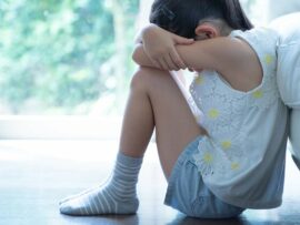 「一緒に死のうか？」不登校で暴れる娘に母が包丁を突きつけ…「40年間無職の女性」が問題児となった意外なきっかけ