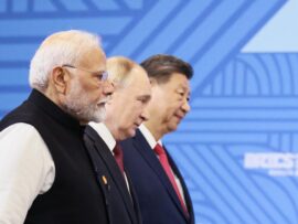 中国インド首脳、関係修復へ会談　5年ぶり、軍事衝突後初