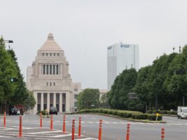 投票率低迷にSNSで悲鳴続々…「日本国民への不安の方が大きくなった」「罰則が必要なレベル」著名人は投票呼びかけも