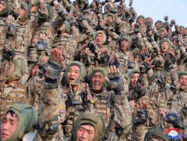 ウクライナ紛争：脱北者、故郷の兵士救出へ奔走　ロシア軍との戦闘激化の中、北朝鮮兵士への呼びかけ強まる