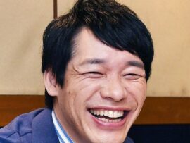 青木マッチョ、ラヴィット！ハロウィンでイケメンサラリーマン風コスプレ披露！ファン騒然！
