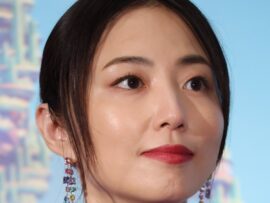 第20回クラリーノ美脚大賞2024：広瀬アリス、比嘉愛未ら受賞！MEGUMIの美脚も話題に