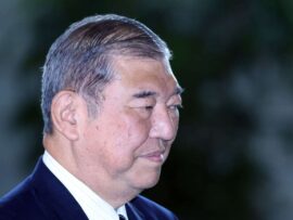 石破首相、自衛隊ならせいぜい少佐？識者「指揮官には不向き」の声