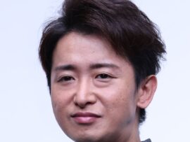 「もう復帰する気ないやろ」大野智の“両肩タトゥー”報道が波紋…本誌も目撃していた“髭ヅラ”衝撃姿