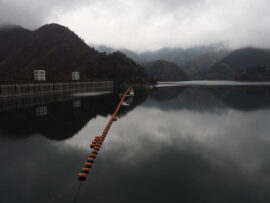 【衝撃】エリート官僚を追い詰めた“凡ミス”の恐怖：自殺未遂に至るまでの心理とは？