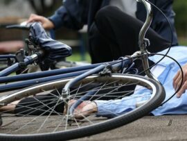 自転車の危険運転、厳罰化で本当に安全になる？免許制導入の必要性とは