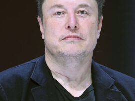 マスク氏、トップ会談参加　ウクライナ支援でも存在感