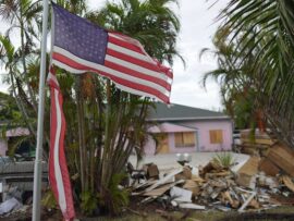 ハリケーン被害支援でトランプ支持者除外か、FEMA職員を免職