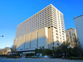 ボイストレーニング教室講師、準強制わいせつ罪で無罪主張　人気講師への信頼と夢を悪用か？