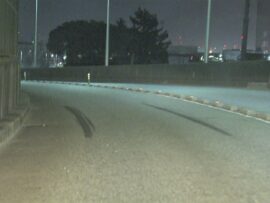 名古屋市港区で5歳児が交通事故で死亡：クレーン車と乗用車の衝突事故