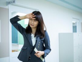 教職員のストレス増加：1割が「高ストレス」、その背景と解決策とは？