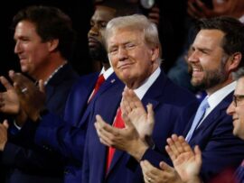 トランプ次期大統領、上下両院掌握で権力強化へ　共和党が下院でも勝利