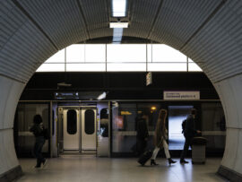 ロンドン地下鉄エリザベス線、東京メトロ運営へ！快適な乗車体験に期待高まる