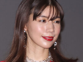 朝ドラ「おむすび」視聴率低迷の中、カツラ問題が話題に？！