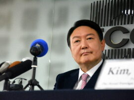 韓国大統領、緊急談話で「非常戒厳を宣布する」と表明　与党は反発