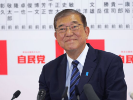 石破首相、就任後初散髪でイメージチェンジ！白髪染めで若々しく