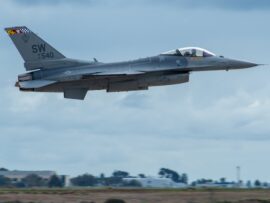 【日米経済摩擦】トランプ政権復活で再び脅かされる日本の産業？ 繊維産業崩壊の歴史から学ぶ教訓