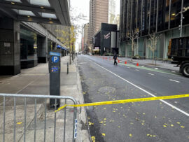 米保険大手CEOが銃撃され死亡　ニューヨーク中心部　容疑者は逃走