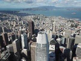 カリフォルニア州沖で地震　M7．0、津波警報　米