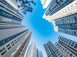 韓国マンションで驚愕の欠陥！玄関ドア開けるとエレベーターに激突！？大邱市の新築マンションで一体何が？