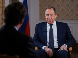 ラブロフ外相、トランプ氏を「友好的だが親ロシア派ではない」と評す：米露関係の行方は？