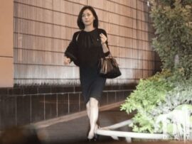 中山美穂さん、54歳で急逝。多くの謎を残し、日本中に衝撃走る
