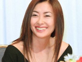 【速報】中山美穂さん、54歳で急逝…自宅浴室で発見、悲しみの声広がる