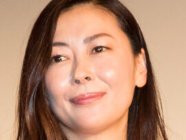 中山美穂さん急逝：死因究明のため調査法解剖へ　突然の別れに悲しみの声広がる