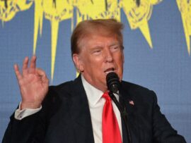 トランプ氏、アサド大統領のシリア脱出を主張：ロシアのウクライナ情勢への注力影響か