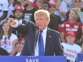 トランプ次期大統領、シリア・アサド政権崩壊とウクライナ即時停戦を訴える