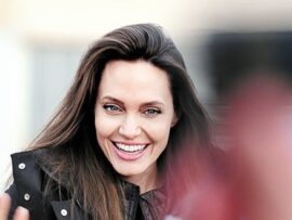 アンジェリーナ・ジョリー、息子への愛でパイロット免許取得！驚きの過去も明らかに