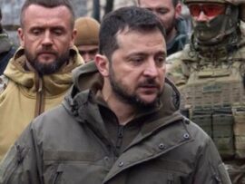 ウクライナ紛争：ゼレンスキー大統領、戦死傷者数公表の衝撃