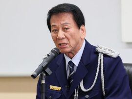 杉良太郎氏、福祉活動への情熱と国際貢献：孤児支援からレアアース問題まで