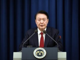 ユン大統領の戒厳令発言に波紋：野党議員「狂人に軍統帥権を任せるな」