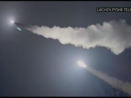 ウクライナ軍、米供与の長距離ミサイルでロシア南部飛行場を攻撃か：タガンログで被害、報復の可能性も