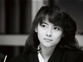 中山美穂さん、最後のステージと偲ぶ会：妹・中山忍さんの言葉に涙