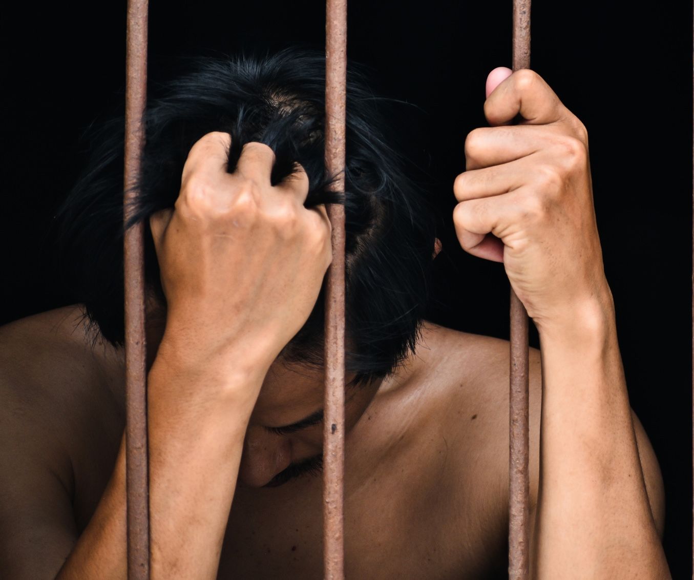 慶應卒エリートの転落劇:バー・メッカ殺人事件の真相