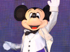 転売ヤーのディズニー攻略法：驚愕の爆買い現場に密着！