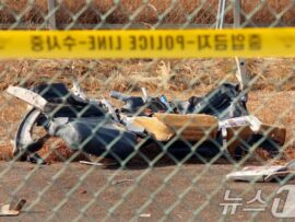 【務安空港旅客機墜落事故】搭乗者179名死亡か、鳥衝突で車輪故障、機体は原形留めず