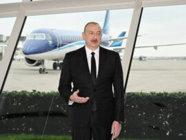 アゼルバイジャン大統領、ロシアの旅客機墜落調査に不信感露わ　真相解明への険しい道のり