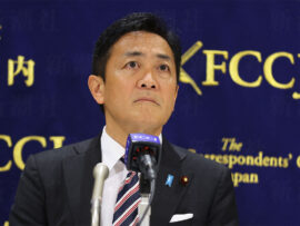 政治家のスキャンダル：私生活と公務の境界線はどこに？