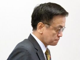 韓国経済の格付け危機：政局不安と景気低迷の狭間で